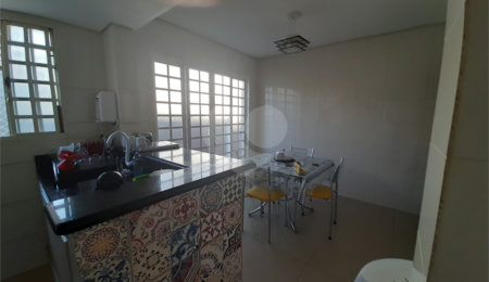 Casa Térrea à venda com 2 quartos, sendo 1 suíte,  em Vila Nivi, São Paulo, SP