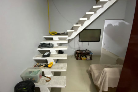 Sobrado à venda com 3 quartos, sendo 1 suíte, em Jardim Quaresmeira II, Suzano, SP