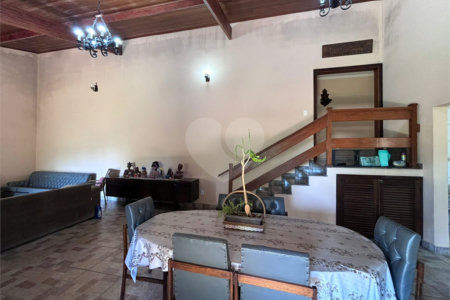 Casa Térrea à venda com 4 quartos, sendo 2 suítes, em Alpes D'Ouro, Bom Jesus dos Perdões, SP