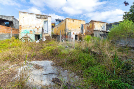 Terreno à venda com 5 suítes em Vila Marieta, São Paulo, SP