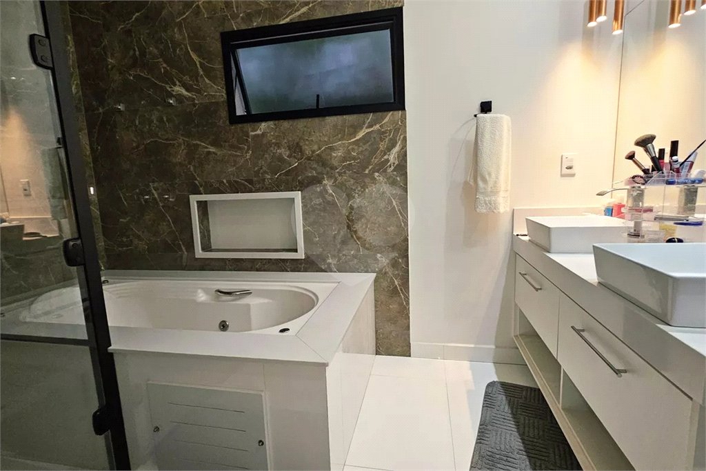Casa à venda ou para alugar com 4 quartos, sendo 3 suítes, no condomínio Villaggio DI San Francesco, Jundiaí - SP