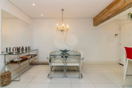 Apartamento à venda com 3 quartos, sendo 1 suíte, em Itaim Bibi, São Paulo, SP