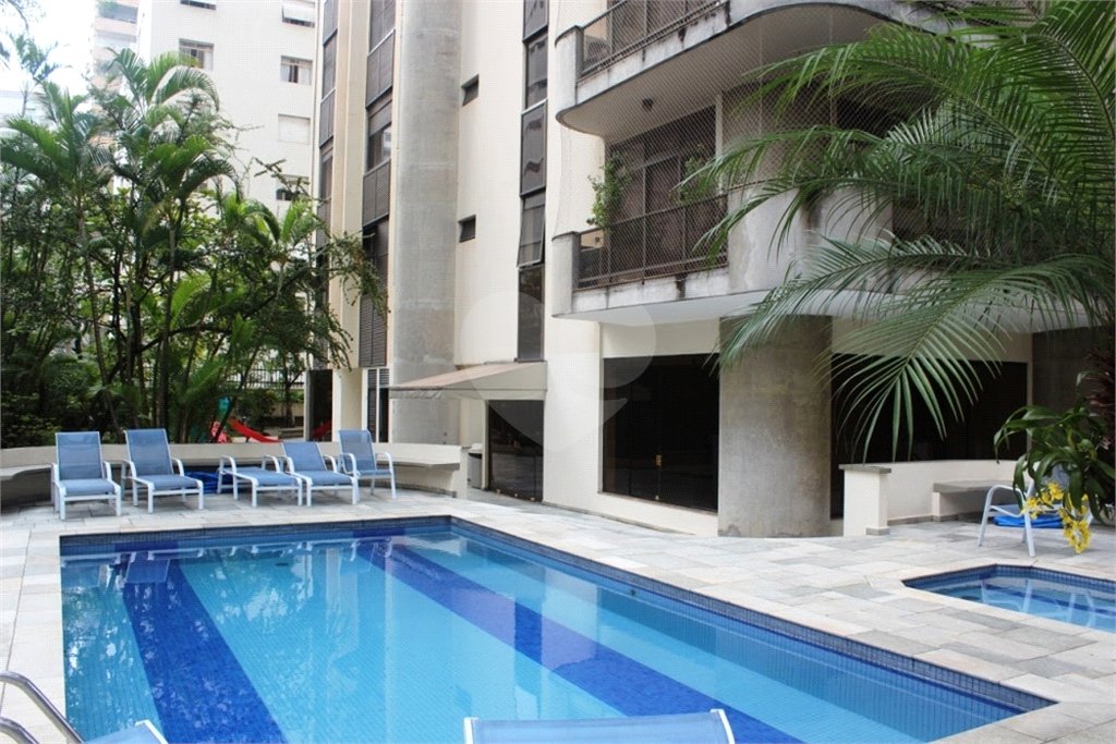 Triplex à venda com 5 quartos, sendo 3 suítes, em Santa Cecília, São Paulo, SP