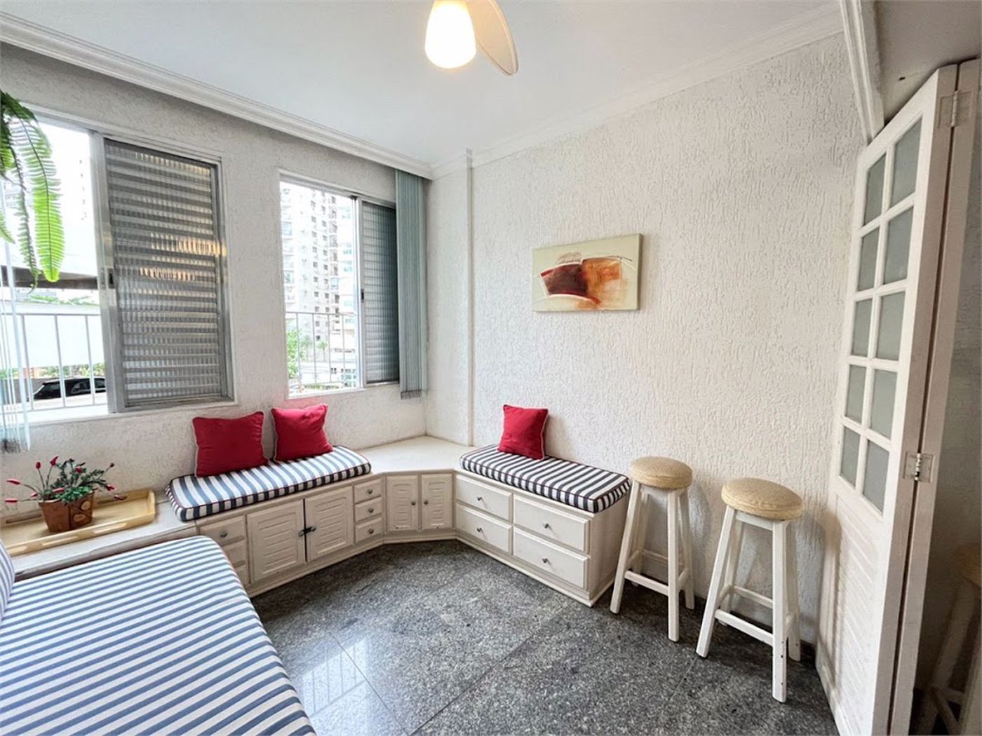 Apartamento Residencial à venda, Barra Funda, Guarujá - AP0179.