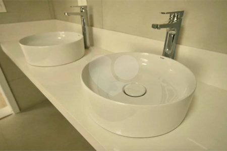 Casa à venda com 4 suítes no condomínio Reserva São Nicolau, Atibaia - SP
