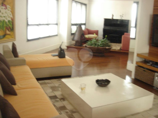 Apartamento à venda com 4 quartos, sendo 2 suítes,  em Santana, São Paulo, SP
