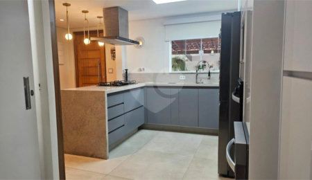 Casa Térrea à venda com 3 quartos, sendo 1 suíte,  em Chácara Belenzinho, São Paulo, SP