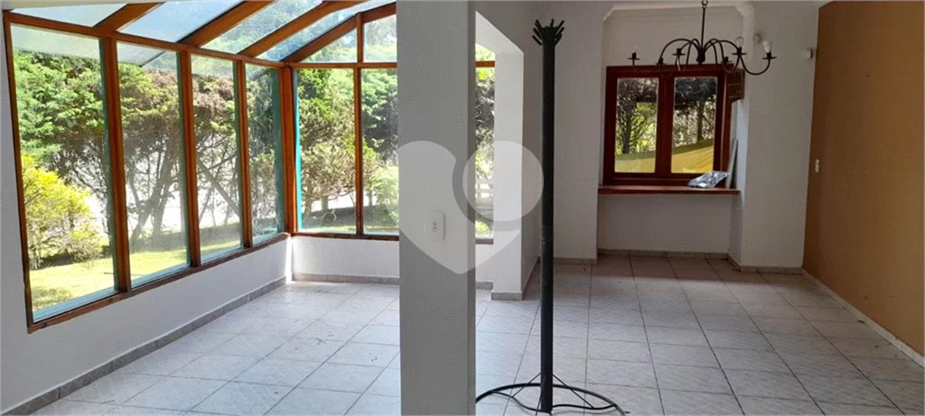 Casa à venda com 3 suítes no condomínio Sausalito, Mairiporã - SP