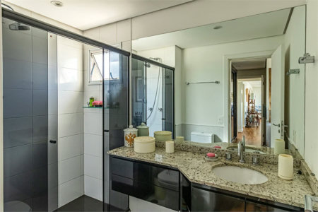 Apartamento à venda com 3 quartos, sendo 1 suíte,  em Pinheiros, São Paulo, SP