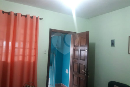 Casa à venda com 3 quartos, sendo 1 suíte, em Taba Marajoara, Suzano, SP