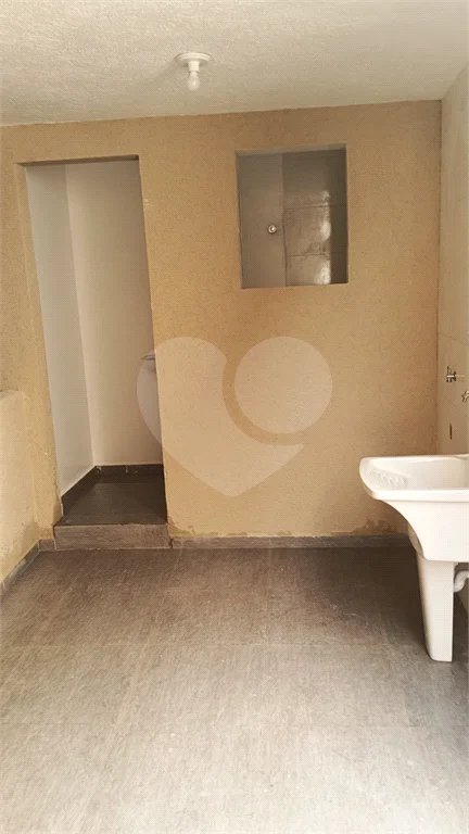 Sobrado à venda com 2 quartos em Vila Mazzei, São Paulo, SP