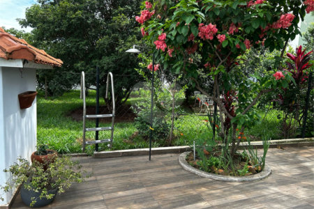 Casa à venda com 4 quartos em Jardim das Estações (vila Xavier), Araraquara, SP