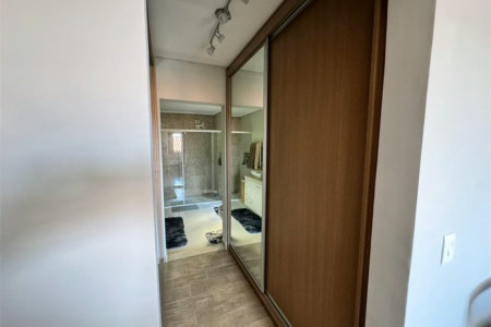 Casa à venda com 3 quartos, sendo 1 suíte, no condomínio Residencial Jardim das Flores 1510, Cotia - SP