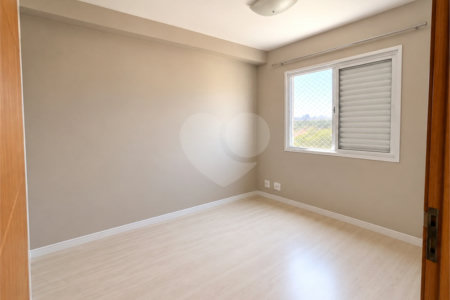 Apartamento à venda com 3 quartos, sendo 1 suíte, em Campo Belo, São Paulo, SP
