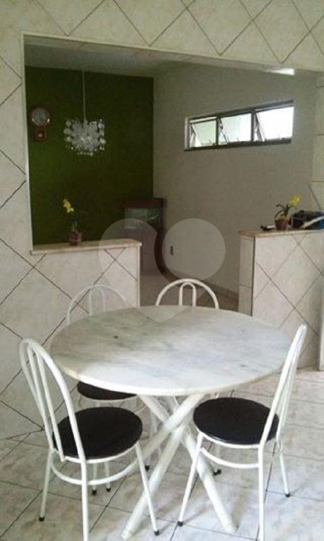 Casa à venda com 4 quartos, sendo 1 suíte, em Wanel Ville, Sorocaba, SP