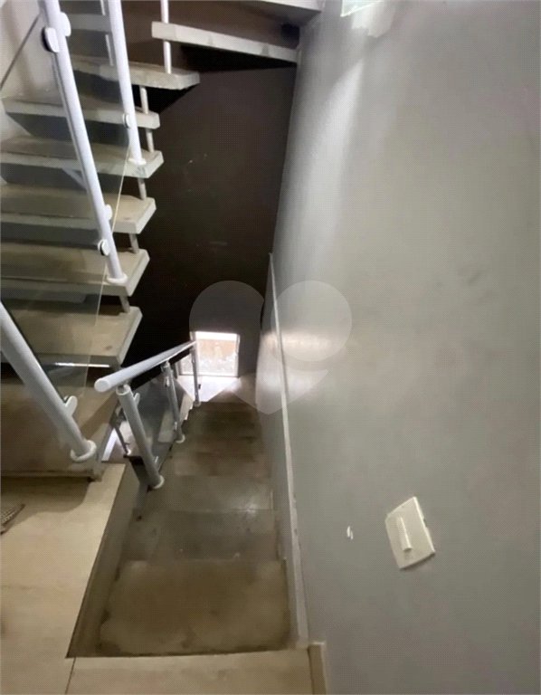 Sobrado à venda com 5 quartos em Santa Maria, Osasco, SP