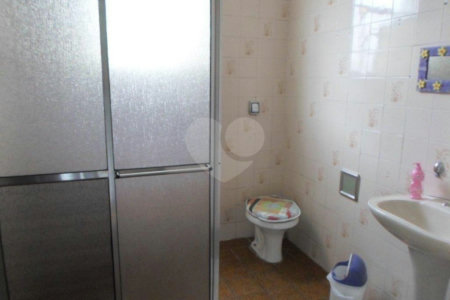 Casa à venda com 4 quartos, sendo 1 suíte, em Santana, São Paulo, SP