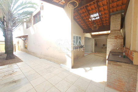 Casa à venda com 4 quartos, sendo 2 suítes, em Jardim Residencial Deolinda Guerra, Sorocaba, SP