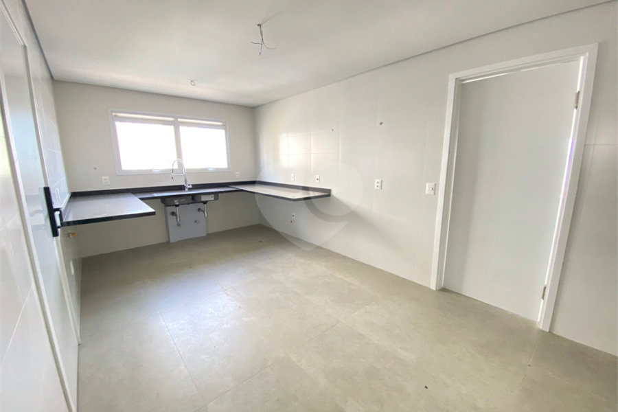 Apartamento à venda com 4 suítes em Santana, São Paulo, SP