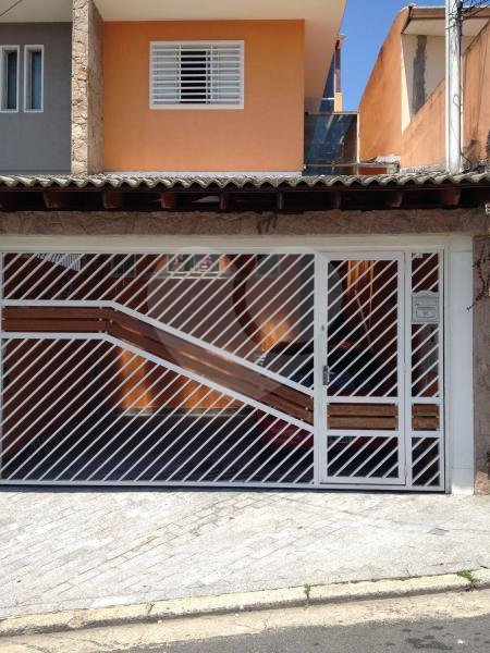 Sobrado à venda com 3 quartos, sendo 1 suíte, em Vila Nova Cachoeirinha, São Paulo, SP