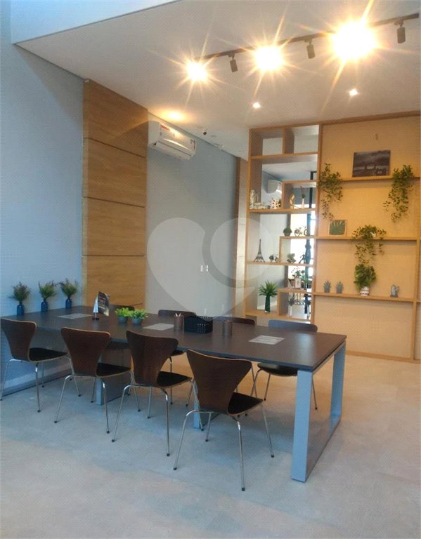Apartamento à venda com 3 quartos, sendo 1 suíte, em Jardim Flor da Montanha, Guarulhos, SP
