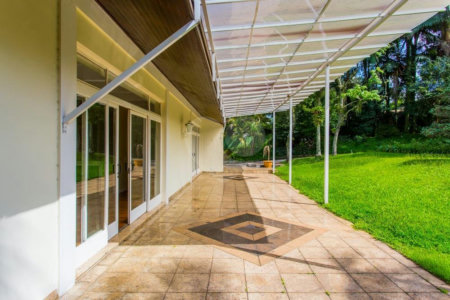 Casa para alugar com 4 suítes no condomínio Chácara Flora, São Paulo - SP