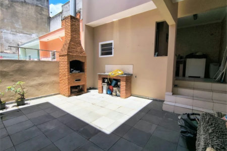 Sobrado à venda com 3 quartos, sendo 1 suíte, em Vila Polopoli, São Paulo - SP