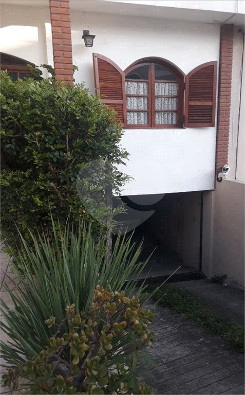 Sobrado à venda com 3 quartos, sendo 1 suíte,  em Vila Nivi, São Paulo, SP