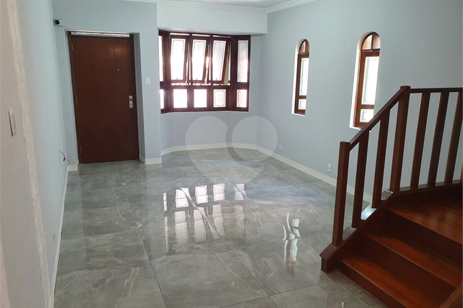 Casa à venda com 4 quartos, sendo 1 suíte, em Santana, São Paulo, SP