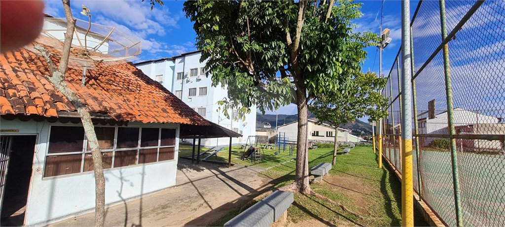 Apartamento à venda com 2 quartos em Senador Vasconcelos, Rio de Janeiro, RJ