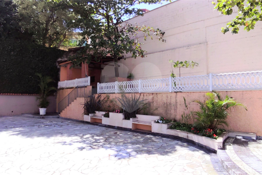 Apartamento à venda com 3 quartos, sendo 1 suíte,  em Vila Paulicéia, São Paulo, SP