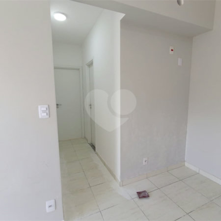 Apartamento à venda com 2 quartos, sendo 1 suíte,  em Bairro do Cambará, São Roque, SP