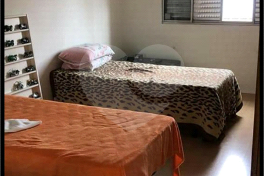 Casa à venda com 2 suítes em Vila Galvão, Guarulhos, SP
