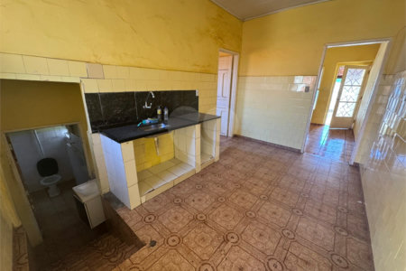 Casa à venda com 4 quartos, sendo 1 suíte, em Vila Maria, Itapetininga, SP