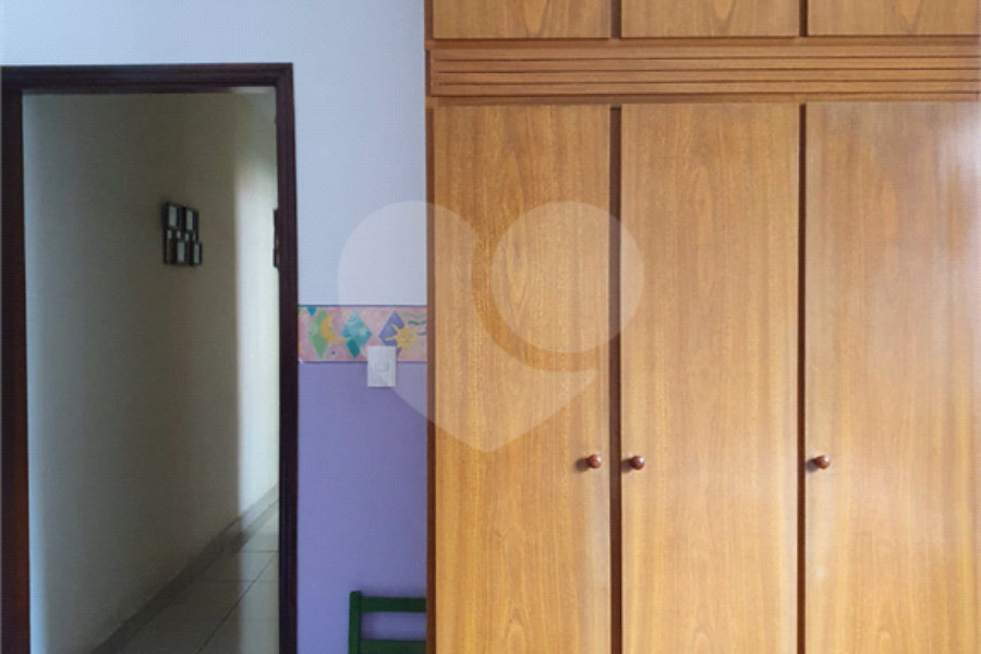 Sobrado à venda com 3 quartos, sendo 1 suíte, em Tremembé, São Paulo, SP