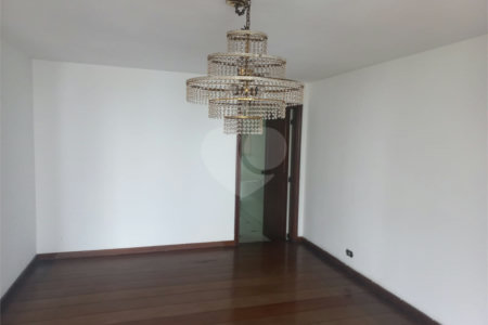 Apartamento à venda com 3 quartos, sendo 1 suíte, em Jardim Paulista, São Paulo, SP