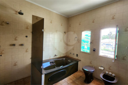 Sobrado à venda ou para alugar com 5 quartos, sendo 1 suíte, em Vila Harmonia, Araraquara, SP
