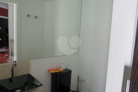 Apartamento à venda com 3 suítes em Real Parque, São Paulo, SP