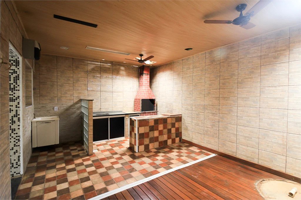 Casa à venda com 3 quartos, sendo 1 suíte, no condomínio Village St. Louis, São Paulo - SP