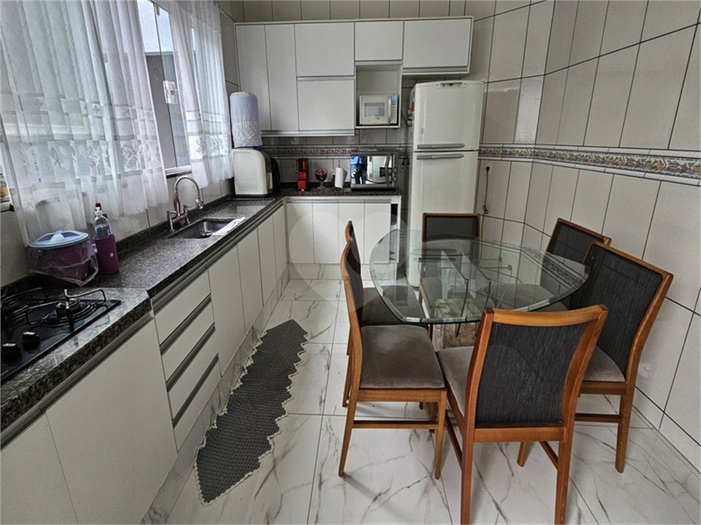 Casa à venda com 3 quartos, sendo 1 suíte, em Jardim Regente, Indaiatuba, SP
