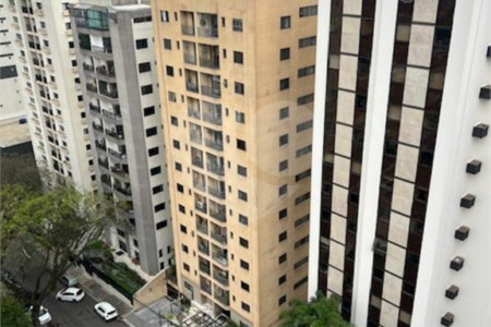 Apartamento à venda com 2 quartos, sendo 1 suíte, em Vila Olímpia, São Paulo, SP