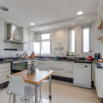 Apartamento à venda com 4 suítes em Jardim Marajoara, São Paulo, SP
