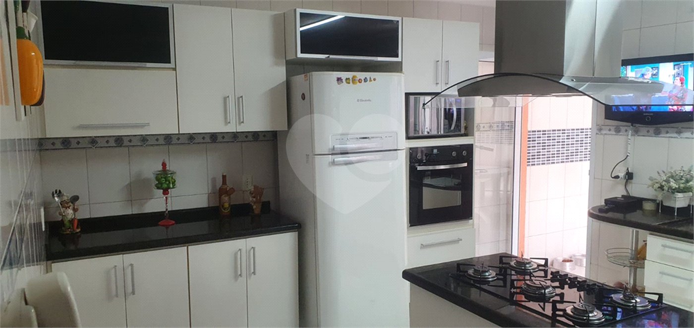Sobrado à venda com 3 quartos, sendo 1 suíte, em Jaçanã, São Paulo, SP