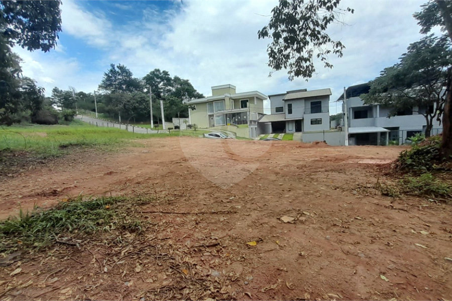 Terreno à venda no condomínio Itaguaçu da Cantareira, São Paulo - SP