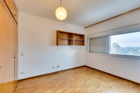 Apartamento à venda com 4 quartos, sendo 1 suíte, em Chácara Santo Antônio, São Paulo, SP
