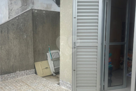 Sobrado à venda com 3 quartos em Vila Nova Alba, São Paulo, SP