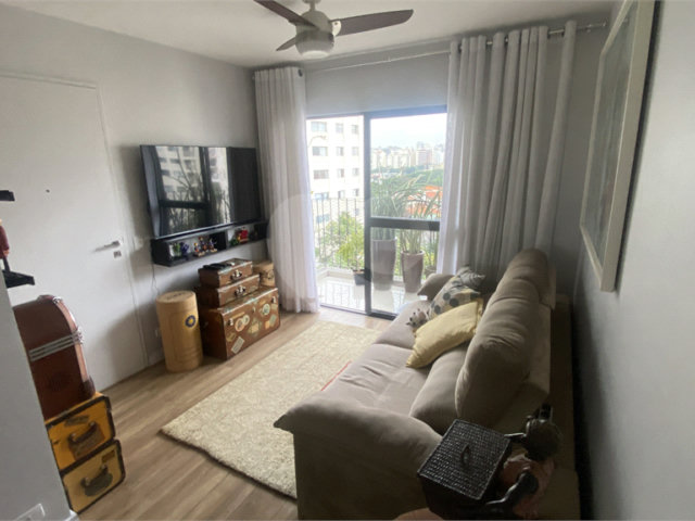 Apartamento à venda com 2 quartos, sendo 1 suíte,  em Campo Belo, São Paulo, SP