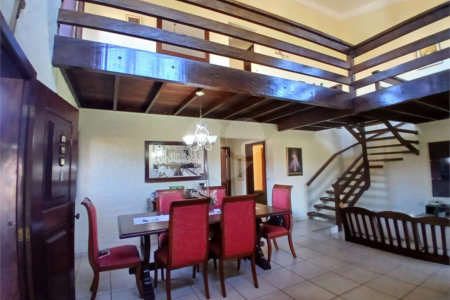Casa à venda com 3 quartos, sendo 2 suítes, em Jardim Brogotá, Atibaia, SP