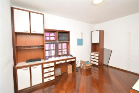 Casa à venda com 5 quartos, sendo 2 suítes, em Vila Galvão, Guarulhos, SP