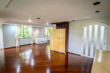 Apartamento à venda com 3 suítes em Paineiras do Morumbi, São Paulo, SP